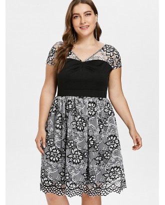 Plus Size Lace Insert Knee Length Dress -  L